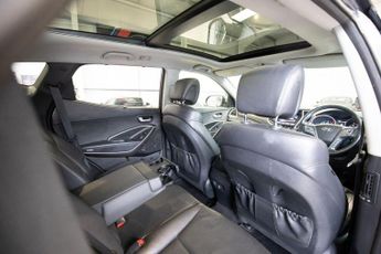 HYUNDAI SANTA FE 2.2 CRDi Blue Drive Wiggins Edition SUV 5dr Diesel Auto 4WD Euro