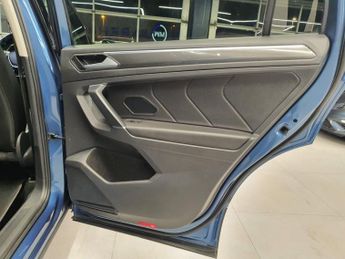 VOLKSWAGEN TIGUAN ALLSPACE 2.0 TDI SEL SUV 5dr Diesel DSG 4Motion Euro 6 (s/s) (190 ps)