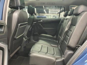 VOLKSWAGEN TIGUAN ALLSPACE 2.0 TDI SEL SUV 5dr Diesel DSG 4Motion Euro 6 (s/s) (190 ps)
