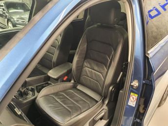 VOLKSWAGEN TIGUAN ALLSPACE 2.0 TDI SEL SUV 5dr Diesel DSG 4Motion Euro 6 (s/s) (190 ps)
