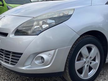 RENAULT GRAND SCENIC 1.4 TCe Dynamique Euro 5 5dr