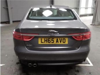 JAGUAR XF 2.0d Portfolio Saloon 4dr Diesel Auto Euro 6 (s/s) (180 ps)