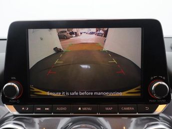 NISSAN JUKE 1.0 DIG-T N-Connecta SUV 5dr Petrol DCT Auto Euro 6 (s/s) (114 p