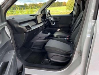 FORD TRANSIT COURIER Transit Custom Trend EV 5dr
