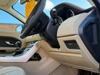 LAND ROVER RANGE ROVER EVOQUE 2.2 eD4 Pure Tech SUV 5dr Diesel Manual FWD Euro 5 (s/s) (150 ps