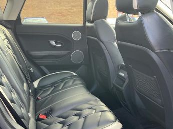 LAND ROVER RANGE ROVER EVOQUE 2.2 SD4 Pure Tech SUV 5dr Diesel Auto 4WD Euro 5 (s/s) (190 ps)