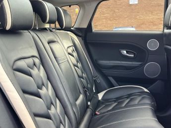LAND ROVER RANGE ROVER EVOQUE 2.2 SD4 Pure Tech SUV 5dr Diesel Auto 4WD Euro 5 (s/s) (190 ps)
