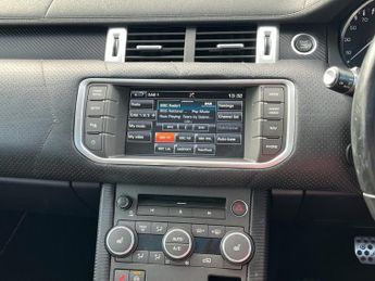 LAND ROVER RANGE ROVER EVOQUE 2.2 SD4 Pure Tech SUV 5dr Diesel Auto 4WD Euro 5 (s/s) (190 ps)