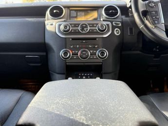 LAND ROVER DISCOVERY 4 3.0 SD V6 XS SUV 5dr Diesel Auto 4WD Euro 5 (255 bhp)