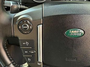 LAND ROVER DISCOVERY 4 3.0 SD V6 XS SUV 5dr Diesel Auto 4WD Euro 5 (255 bhp)