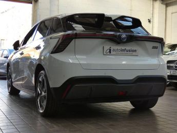 MG Mg4 64kWh Trophy Long Range Hatchback 5dr Electric Auto (203 ps)