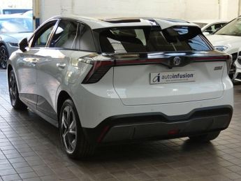 MG Mg4 64kWh Trophy Long Range Hatchback 5dr Electric Auto (203 ps)