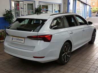 SKODA OCTAVIA 1.4 TSI iV 13kWh SE Technology Estate 5dr Petrol Plug-in Hybrid 