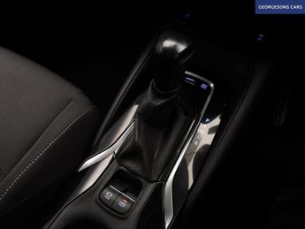 TOYOTA COROLLA 1.8 VVT-h GPF Icon Tech Hatchback 5dr Petrol Hybrid CVT Euro 6 (