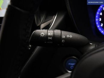 TOYOTA COROLLA 1.8 VVT-h GPF Icon Tech Hatchback 5dr Petrol Hybrid CVT Euro 6 (