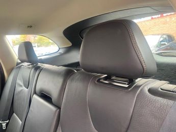 VOLVO XC60 2.4 D5 SE SUV 5dr Diesel Geartronic AWD Euro 5 (215 ps)