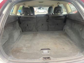 VOLVO XC60 2.4 D5 SE SUV 5dr Diesel Geartronic AWD Euro 5 (215 ps)