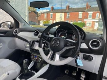 VAUXHALL ADAM 1.4 16v White Edition Hatchback 3dr Petrol Manual Euro 5 (87 ps)