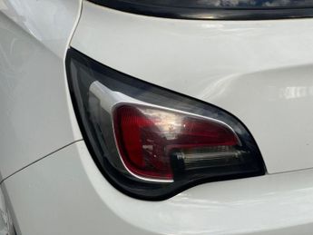 VAUXHALL ADAM 1.4 16v White Edition Hatchback 3dr Petrol Manual Euro 5 (87 ps)