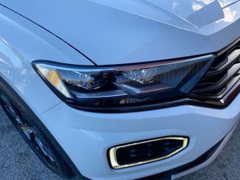 VOLKSWAGEN T-ROC 2.0 TDI EVO Black Edition SUV 5dr Diesel DSG Euro 6 (s/s) (150 p