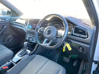 VOLKSWAGEN T-ROC 2.0 TDI EVO Black Edition SUV 5dr Diesel DSG Euro 6 (s/s) (150 p