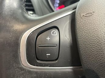 RENAULT CAPTUR 0.9 TCe ENERGY GT Line SUV 5dr Petrol Manual Euro 6 (s/s) (90 ps