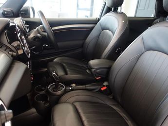 MINI HATCH 1.5 Cooper Exclusive Hatchback 3dr Petrol Steptronic Euro 6 (s/s