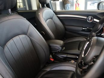 MINI HATCH 1.5 Cooper Exclusive Hatchback 3dr Petrol Steptronic Euro 6 (s/s