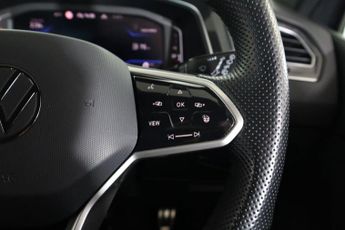 VOLKSWAGEN TIGUAN 1.5 TSI R-Line DSG Euro 6 (s/s) 5dr