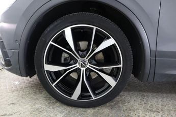 VOLKSWAGEN TIGUAN 1.5 TSI R-Line DSG Euro 6 (s/s) 5dr
