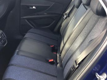 PEUGEOT 3008 1.2 PureTech GPF Allure SUV 5dr Petrol EAT Euro 6 (s/s) (130 ps)