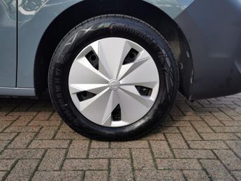 NISSAN TOWNSTAR 45kWh Acenta Panel Van 6dr Electric Auto L1 (122 ps)