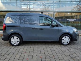 NISSAN TOWNSTAR 45kWh Acenta Panel Van 6dr Electric Auto L1 (122 ps)