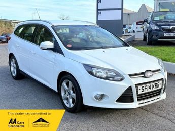 Ford Focus 1.6 TDCi Zetec Navigator Estate 5dr Diesel Manual Euro 5 (s/s) (