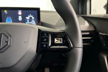 MG MG 4 64kWh SE Long Range Hatchback 5dr Electric Auto (203 ps) Adaptiv