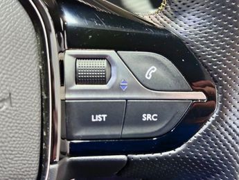 PEUGEOT E-2008 50kWh GT SUV 5dr Electric Auto (136 ps)