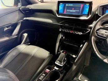 PEUGEOT E-2008 50kWh GT SUV 5dr Electric Auto (136 ps)
