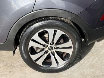 KIA SPORTAGE 2.0 CRDi KX-4 SUV 5dr Diesel Auto AWD Euro 5 (181 bhp)
