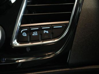 FORD TRANSIT CUSTOM 2.0 280 EcoBlue Limited Panel Van 5dr Diesel Auto L1 H1 Euro 6 (