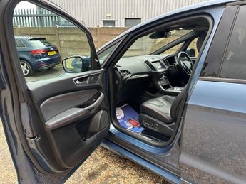 FORD S-MAX 2.5h Duratec ST-Line MPV 5dr Petrol Hybrid CVT Euro 6 (s/s) (190