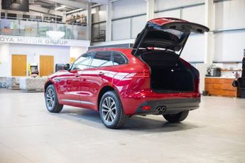JAGUAR F-PACE 2.0 D180 R-Sport SUV 5dr Diesel Auto AWD Euro 6 (s/s) (180 ps)