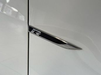 VOLKSWAGEN GOLF 2.0 TSI R Hatchback 5dr Petrol DSG 4Motion Euro 6 (s/s) (300 ps)