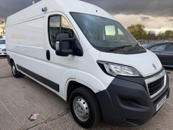 Peugeot Boxer 2.0 BlueHDi 335 Professional Panel Van 5dr Diesel Manual L3 H2 E