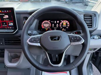 MAN TGE MAN TGE 4X4 180 BITURBO LION XC VAN AUTO CRAFTER GREY