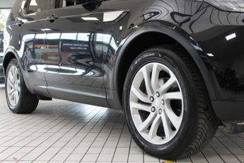 LAND ROVER DISCOVERY 3.0 TD V6 HSE SUV 5dr Diesel Auto 4WD Euro 6 (s/s) (258 ps)