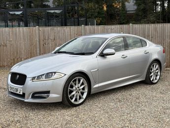Jaguar XF 3.0d S V6 Premium Luxury Saloon 4dr Diesel Auto Euro 5 (s/s) (27