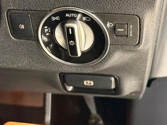 MERCEDES-BENZ A-CLASS 2.1 A200d AMG Line Hatchback 5dr Diesel 7G-DCT Euro 6 (s/s) (136