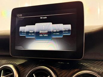 MERCEDES-BENZ A-CLASS 2.1 A200d AMG Line Hatchback 5dr Diesel 7G-DCT Euro 6 (s/s) (136