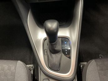 TOYOTA YARIS 1.5 VVT-h Design Hatchback 5dr Petrol Hybrid E-CVT Euro 6 (s/s) 