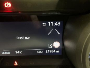 TOYOTA YARIS 1.5 VVT-h Design Hatchback 5dr Petrol Hybrid E-CVT Euro 6 (s/s) 